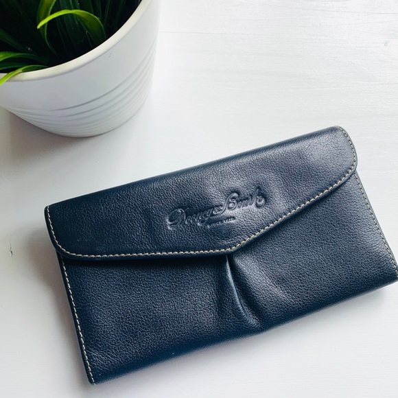 Dooney & Bourke Handbags - DOONEY & BOURKE Navy Blue Envelope Clutch Wallet